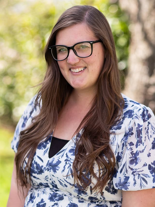 sara miedema of harborview photography